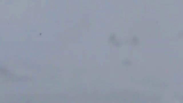 В Домбае произошел сход лавины. Ведутся поисково-спас?