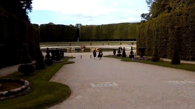 Бесплатное посещение парка 🌳🌺 в Версале. Вечерний В?