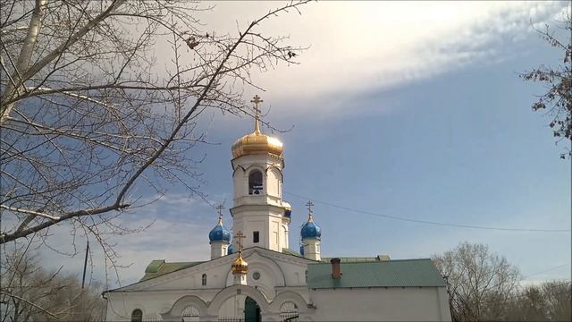 Орел над храмом. Колокольный звон. Храм Святого Алекса