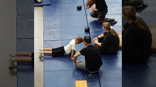 Соревнование школы танцев ЮДИ

Максим - чемпион!