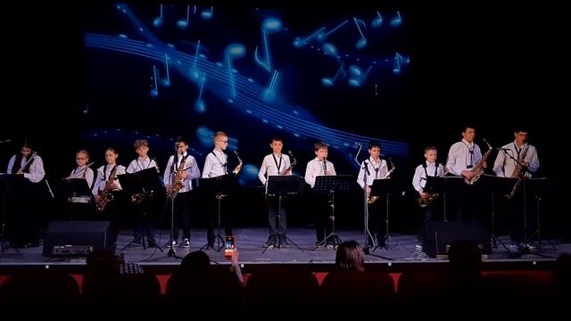 Ансамбль Золотой саксофон - Случайный вальс