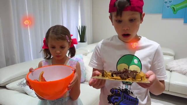 Miss Katy • Мисс Кейт - Katy and her new weird friend