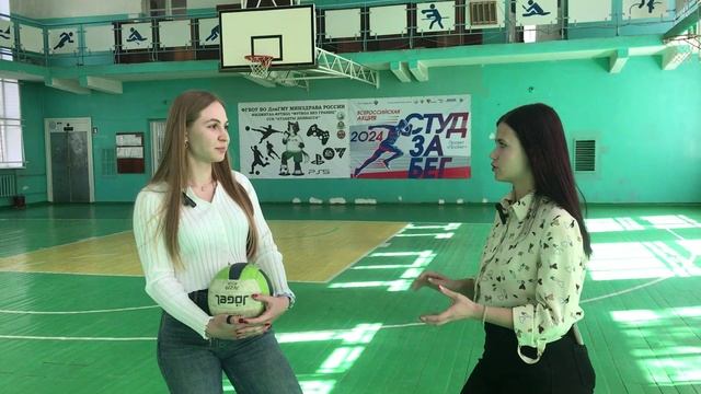 "Медики в медиа": интервью с капитаном команды по женскому волейболу