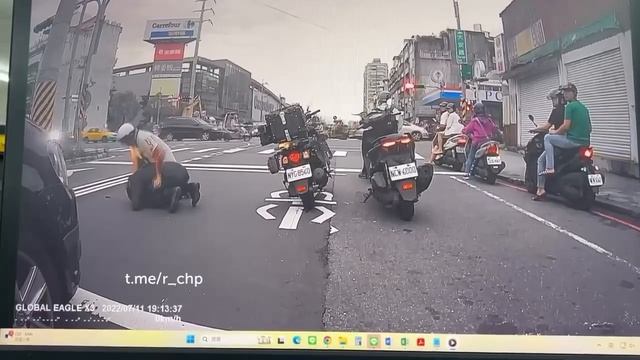 Братуха-борцуха против ниндзя с ножом