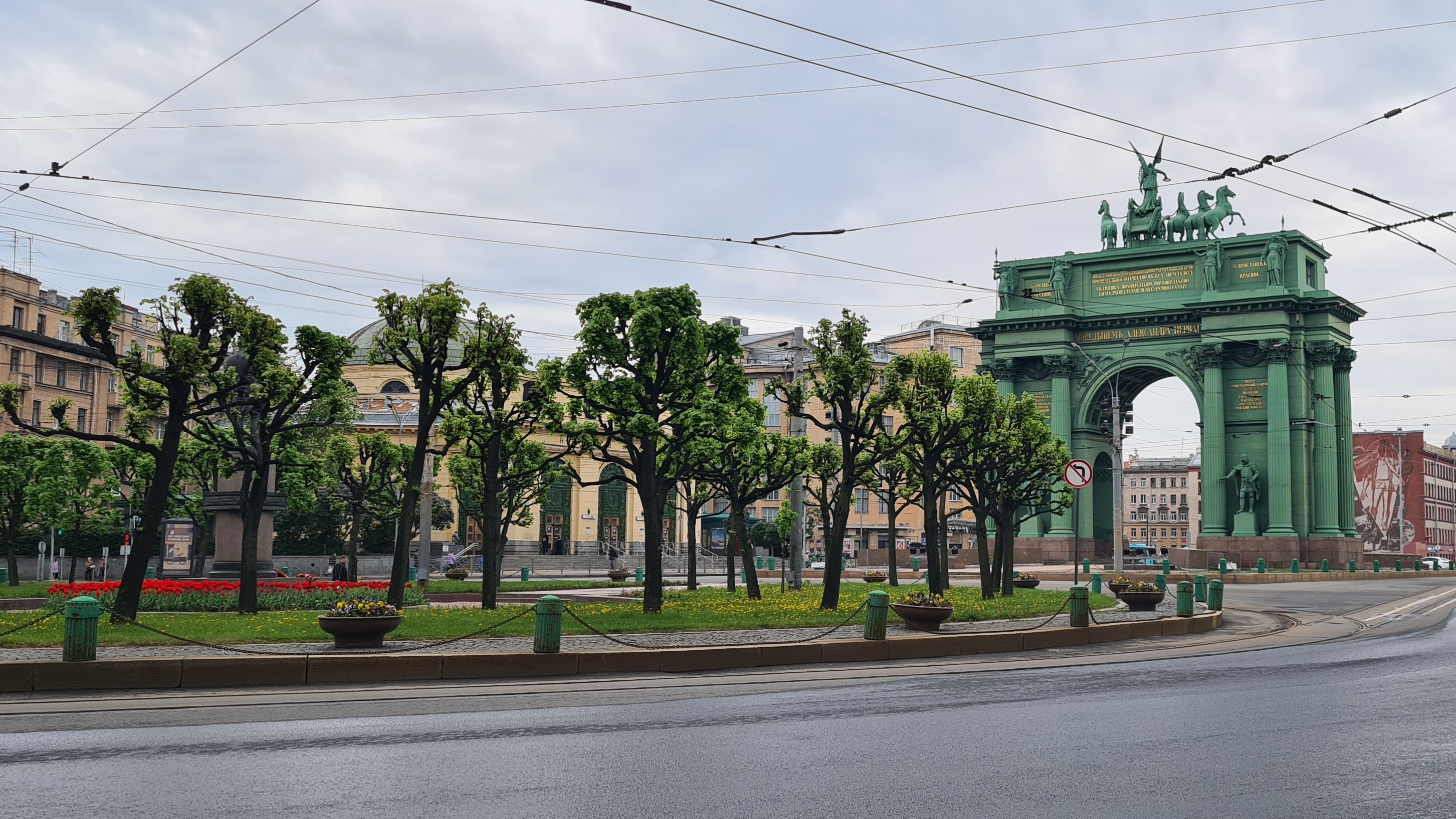Санкт-Петербург. А у нас дожди.