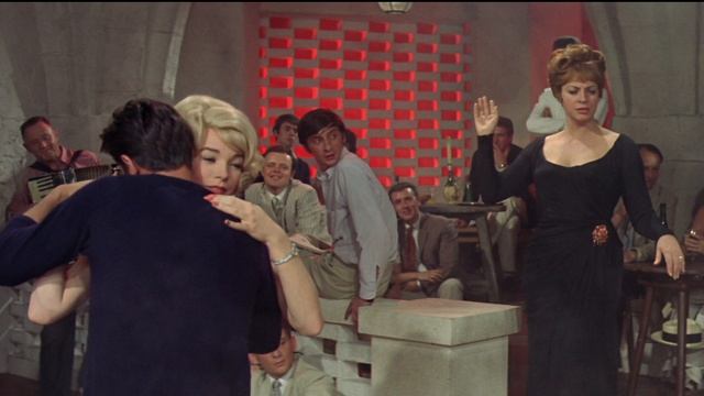 Желтый Роллс-Ройс 1964 (HD)