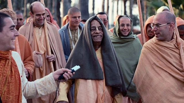 Утренняя прогулка Шрилы Прабхупады 25.05.1974, Рим. Вред бумажных денег.