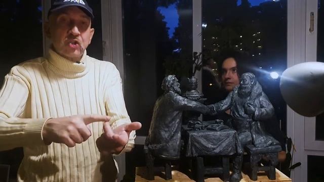 Памятник _Честному купеческому слову_
