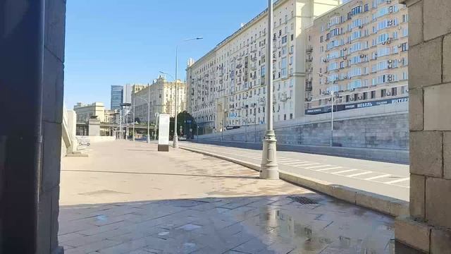 Таймлапс прогулки по набережной Москвы реки