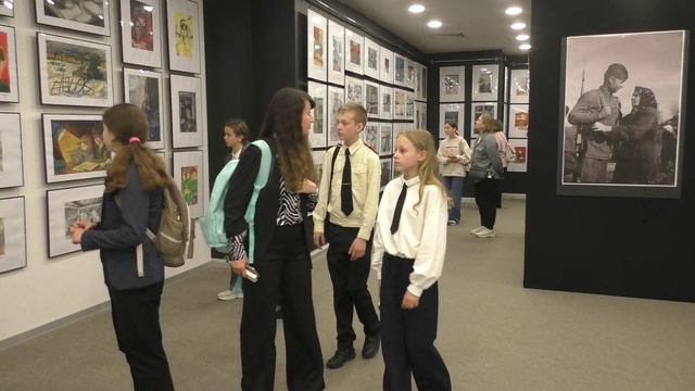 Открытие выставки 80 лет Победы в ЗИЛАРТ короткий