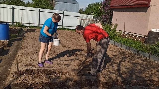Майские выходные на даче 

#дача #посадка #жизньзагородом #веснанадаче