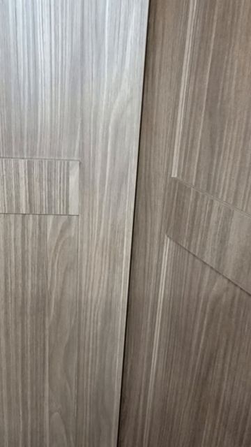 Поставили специальные петли от Blum и получили результат