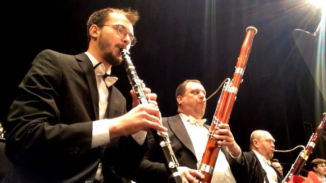 Clarinet VS Soloist (with subtitles)
