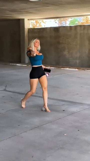qI5brXQC6J8 - Trending high waist tight short summer outfit idea #fashion  #style #outfit #shorts