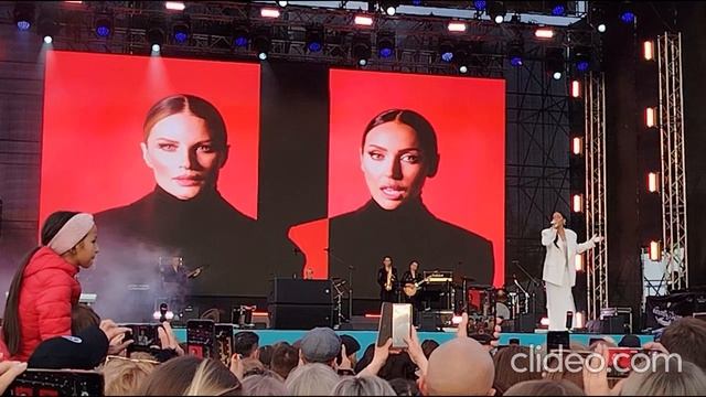 clideo_editor_59b9f319d7244383836810927cba06d7