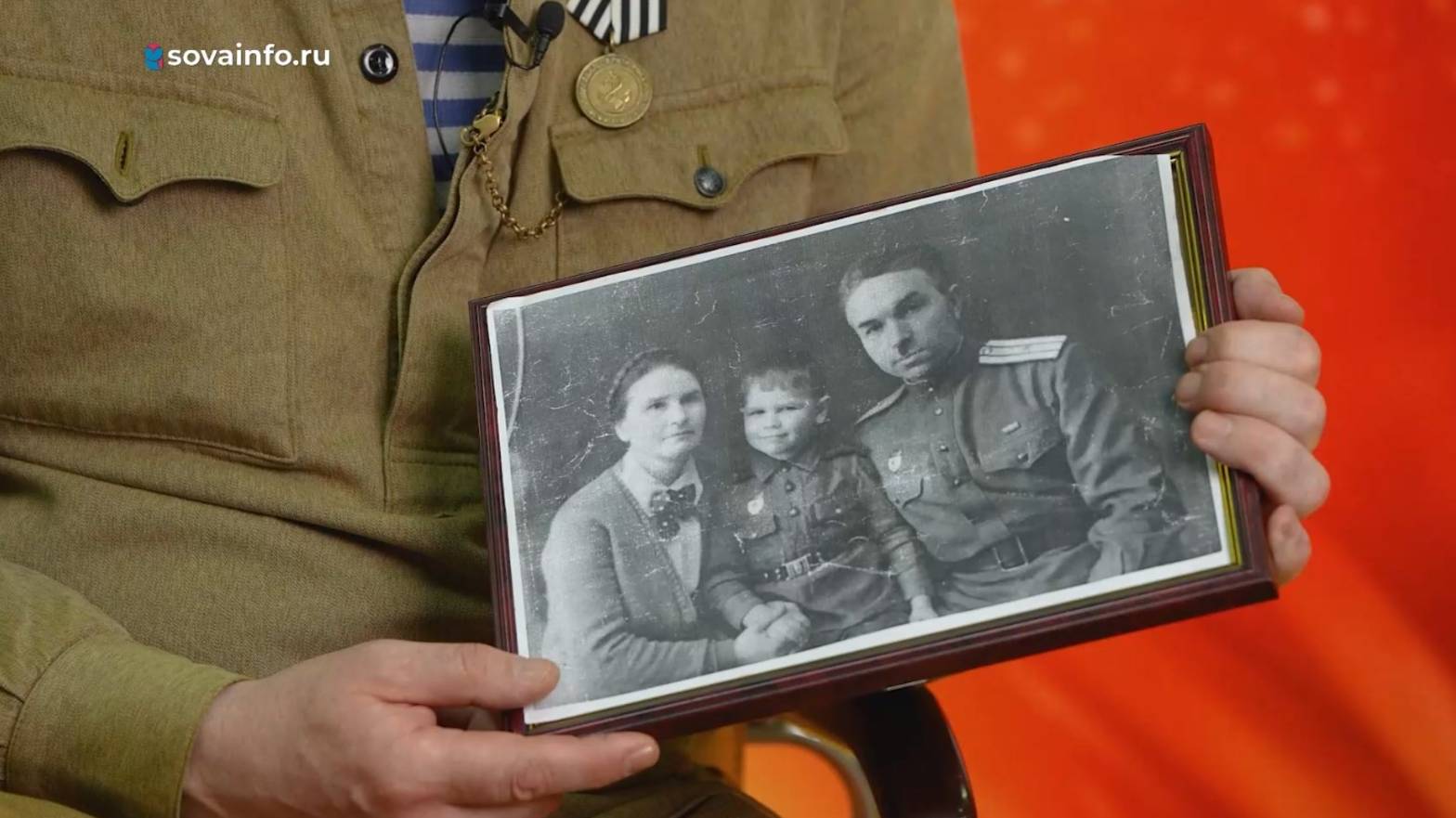 Александр Ильин - о письмах с фронта его деда. Код Памяти
