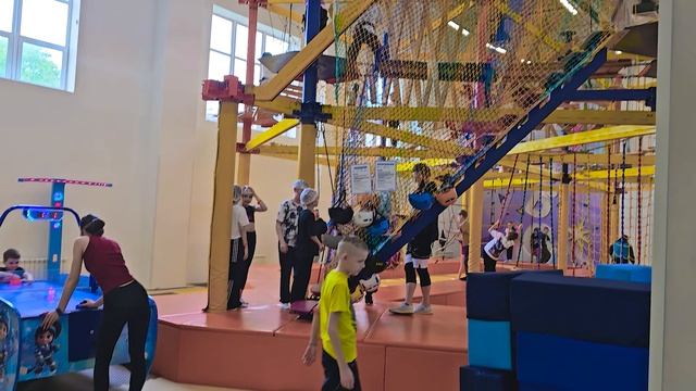 Батутный центр Небо Ленинградский проспект, д.80, к.11. Метро Сокол. Выпускной в батутном центре.