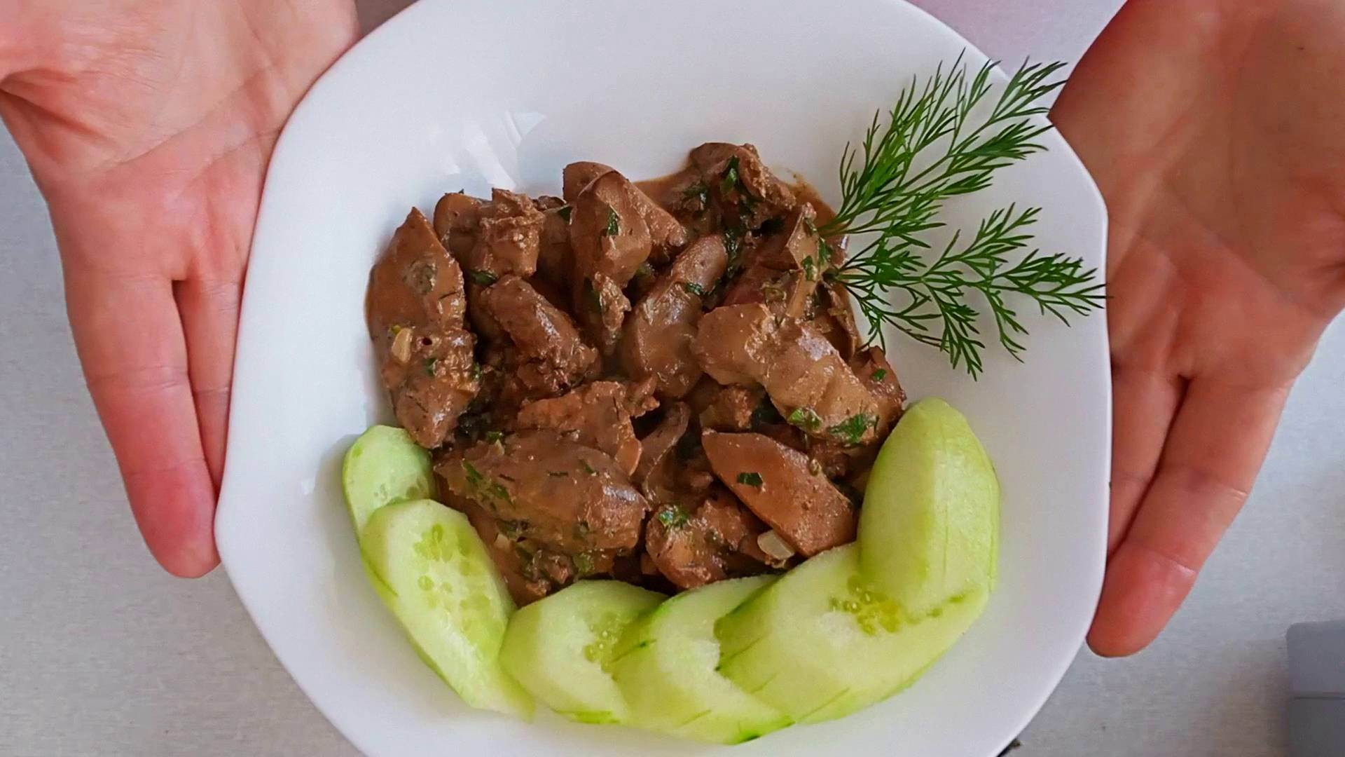 Вкусная нежная КУРИНАЯ ПЕЧЕНЬ Жареная печень со сметаной на сковороде
