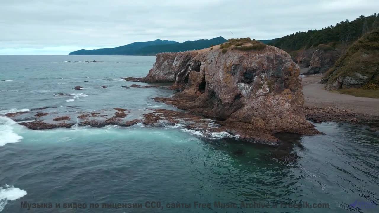 Мелодия льётся по венам так же легко, как ветер - Echo Port -- Laetitia Sadier Source Ensemble -- Li