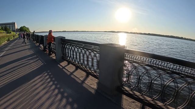25.5.25 Самара город курорт?!!. 
Судя по набережной , да