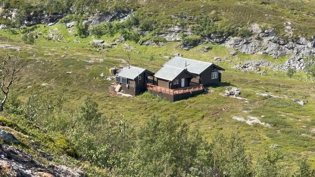 Норвежская деревушка Talvik  24 часа в горах с палаткой