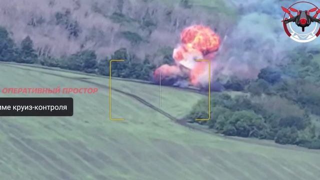 Уничтожение ударами оптоволоконных FPV-дронов танка Т-64 Всу в районе н п. Касьяновка 💥🇷🇺👊