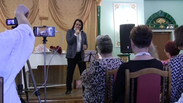 Вячеслав Ольховский  "Не плачь".  Малахитовый зал ЦДУ.  24.05.2025г.