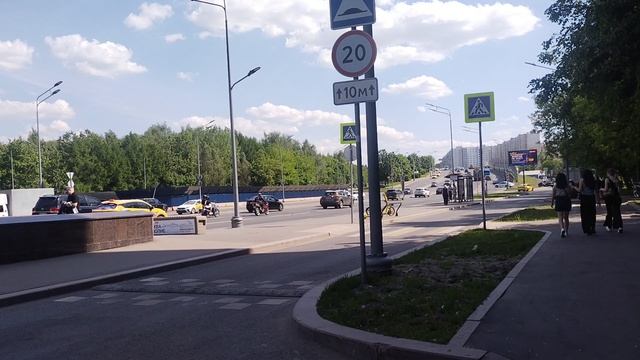 Бурилки в районе монтажно-щитовой камеры за тупиками будущей станции Липецкая Бирюлёвской линии