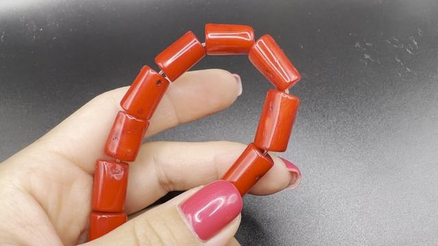 Натуральный коралл Нить  Форма цилиндр Размер От 10 до 15 мм Длина 40-41 см КОР005