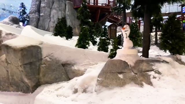 Miss Katy|Мисс Кэти Катя и Макс весело играют со снегом
