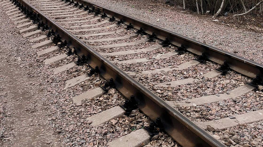 Ж/д состав наехал на взрывчатку, заложенную под рельсами в Белгородской области