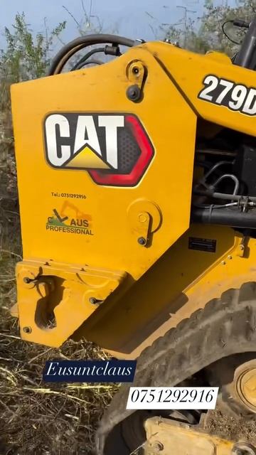 Мульчер SSKRT150 на мини-погрузчике CAT279D3