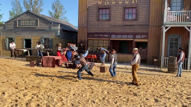 Театральная постановка о жизни на Диком Западе. Кинопарк Москино