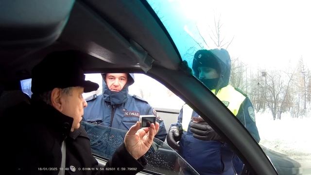 В Лесном распоясавшийся ИДПС бросается на приличного