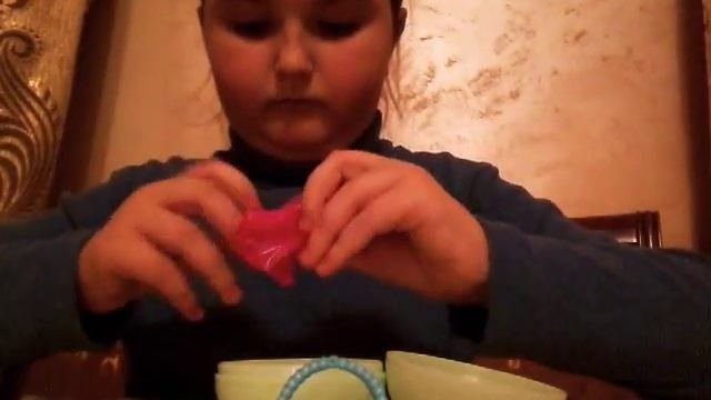 Открываю первый раз шарик L.O.L Daria cat :)