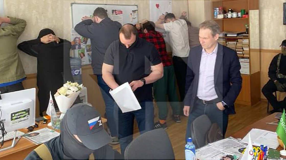 Писавшие письма террористам задержаны в отделении "Яблока" в Екатеринбурге