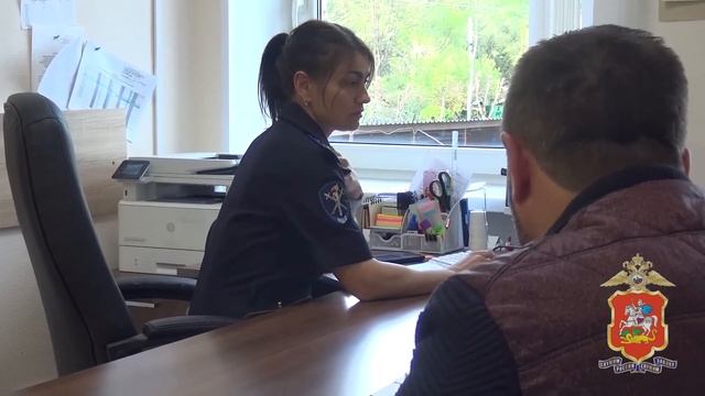 Силовики задержали мигранта, который пытался похитить такси !!!