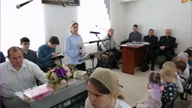 Жизнь проносится быстрым потоком | Ева & Надя Савченко
