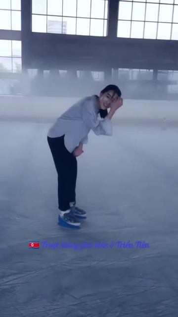 🇰🇵 DPRK girl takes me ice skating♥️