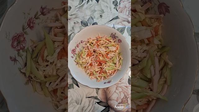 Легкий салат без майонеза-попробуйте!
