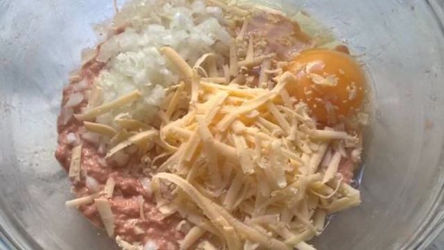 Лососевые кексы с сыром