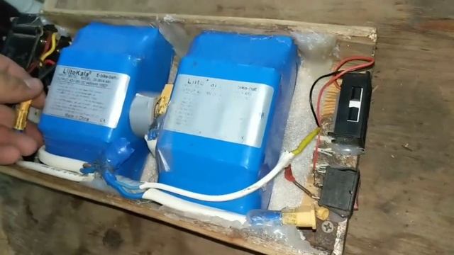 Можно ли заряжать две Li-ion (запаралеленные) батареи 42В ?