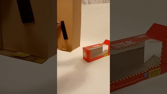 Коллекционная модель советского автомобиля ГАЗ-53-12 в масштабе 1:43