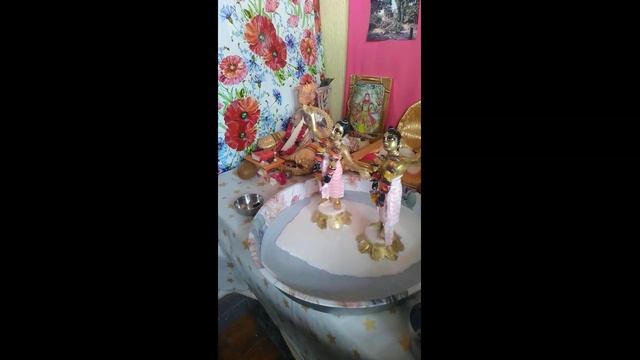 Абхишека Шри Шри Гаура-Нитай дома. Вайшнавизм.