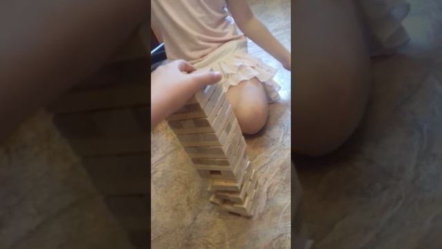 Я и Полина челендж подающая башня