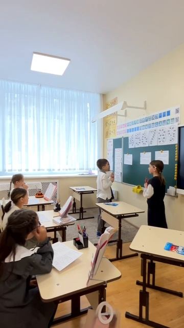 Урок литературного чтения в школе «Согласие» 📚