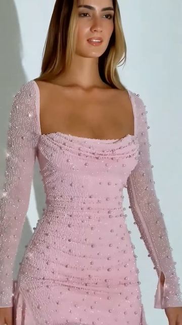 tW8xMmoWcPA - This Dress looks beautiful on this girl #shorts