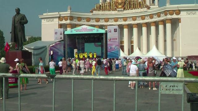Прогулка по Москве под вальс №2 Шостаковича