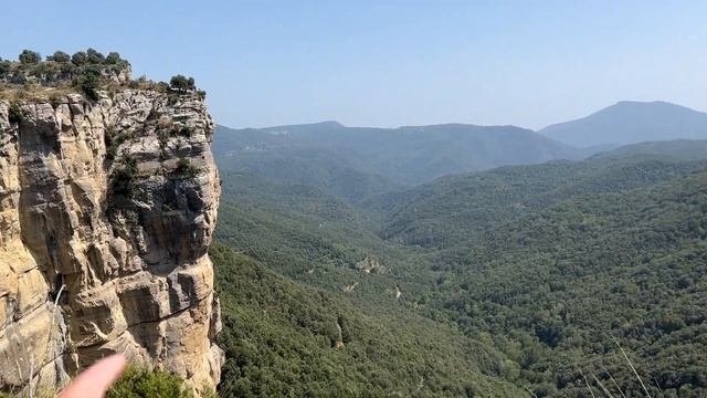 Удивительный водопад Каталонии: Почему его стоит увид