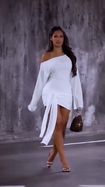 Z8LYhJIAnp8 - Stunning white tight bodycon minidress outfit： Dinner outfit idea #fashion  #style #ou